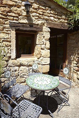 Domaine-de-Cantegrel-vitrac-sarlat-Gite-La-Maison-Bleue-exterieur-4-prt