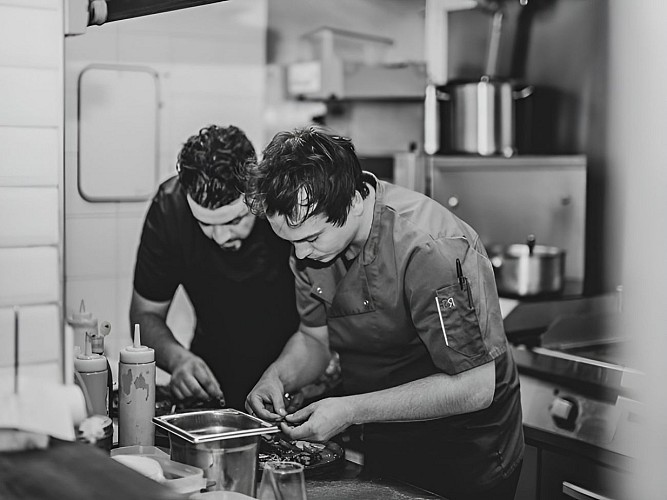 BISTROT 19-2025-1©Joseph Farret