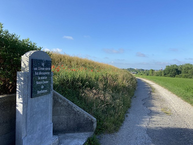 Stèle Notre Dame de Brebières