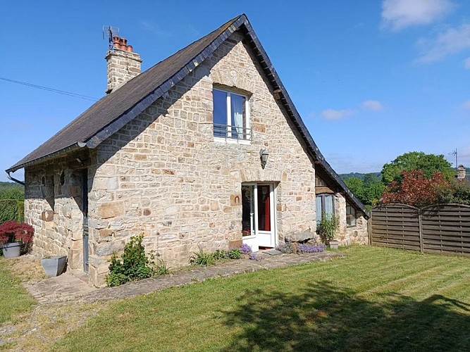 Gite-des-Rochers-Lonlay-800