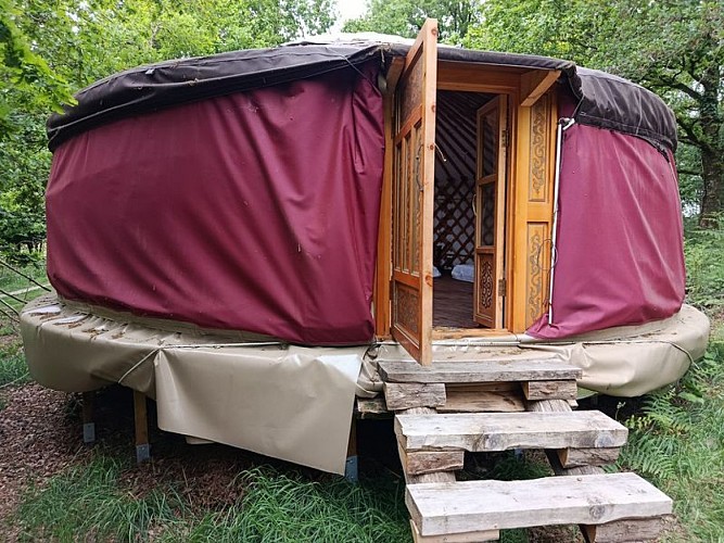 Le Fouteau-yourte-Domfront