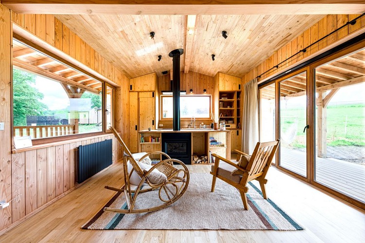 268513_29-ledomainedestroistilleuls-cabanes champetres_2592x1728