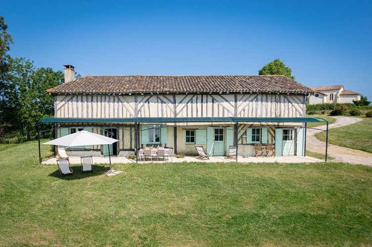 Gîte-verrerie-Eygurande-face-vallee-isle-perigord