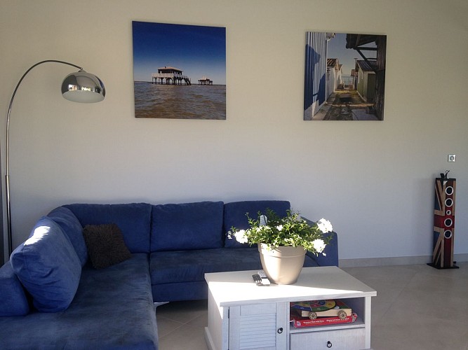 5C10F038-0B5F-4FCD-B724-40295D3B3821 - EMILIE BLANC