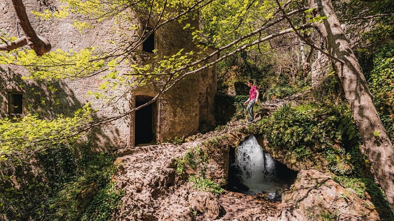 Les Moulins de la Foux et Résurgence de la Vis
