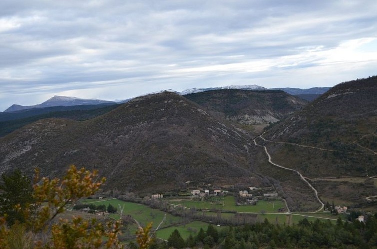 Léoux depuis la montagne d'Angèle