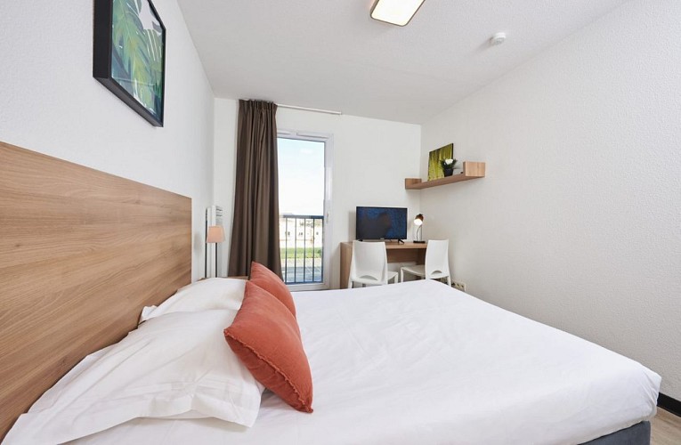 40d58a09-bd14-4289-ac60-1096ab714162