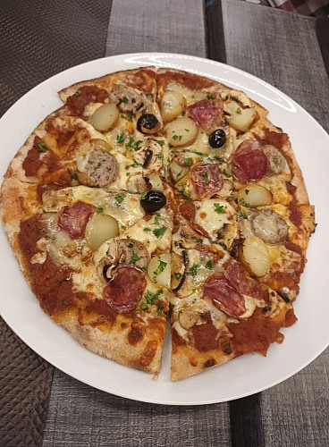 508646453_122115649910891831_2101155832475094717_n