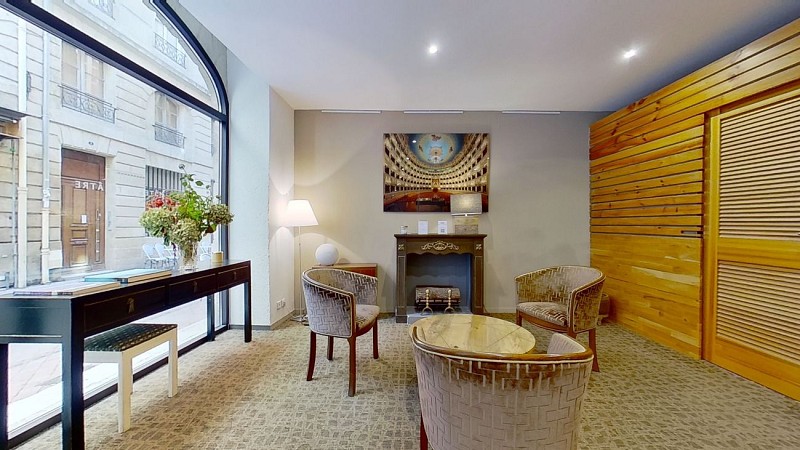 Hotel-Du-Theatre-11222021_224409