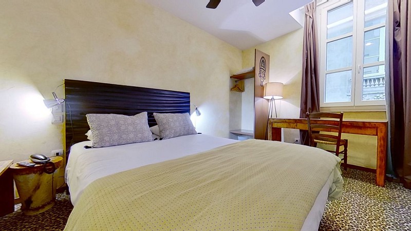 Hotel-Du-Theatre-Chambre-Africaine-11222021_225933