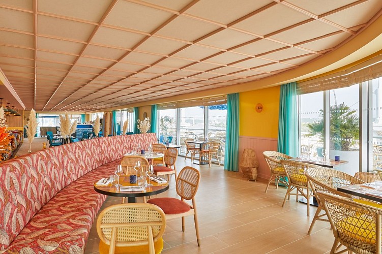 230905 Hotel Indigo_Veerle Evens_TCHANQUE BANQUETTE LARGE_032