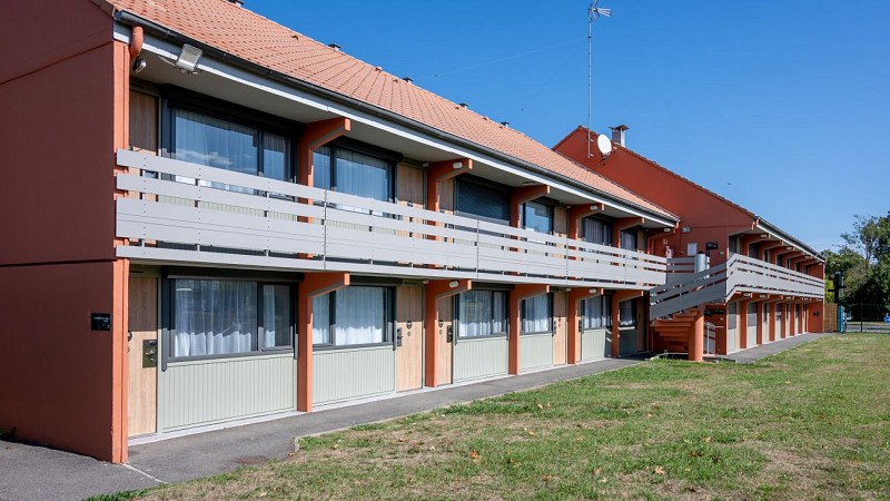 3-Campanile Gradignan coursives extérieures