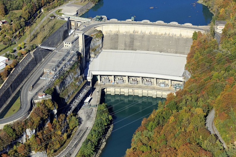 Staudamm - Kraftwerk von Génissiat