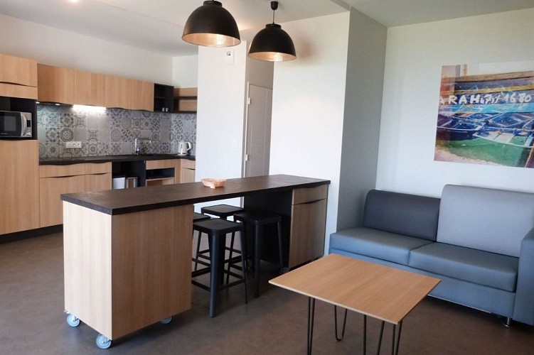 Appa r1101 - 085ms002092