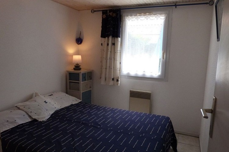 085MS002001 - MAIS 604