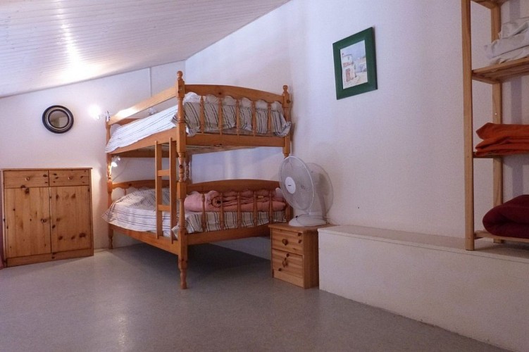 085MS002001 - MAIS 604