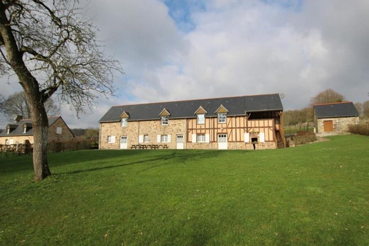 G4444-saint-georges-de-rouelley-la-fieffe-sous-les-buttes-2