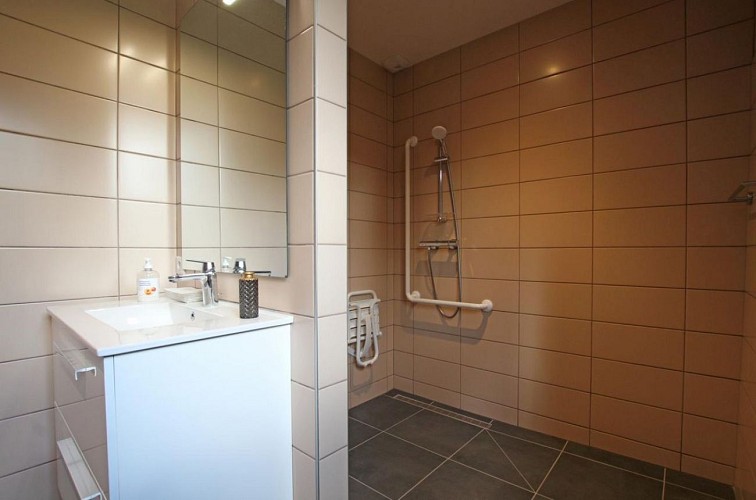 G44433-le-presbytere-gouberville-6