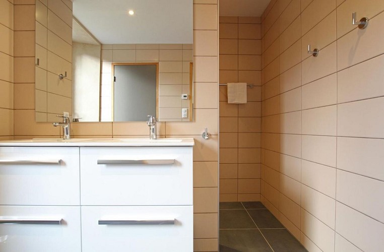 G44433-le-presbytere-gouberville-3