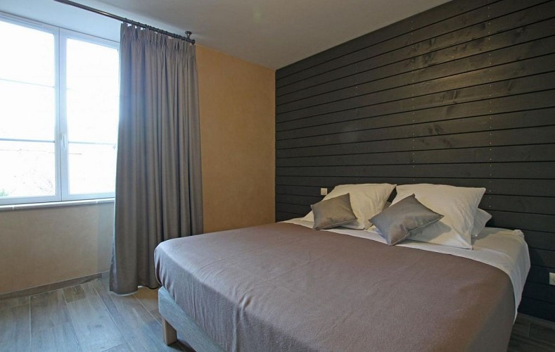 G44433-le-presbytere-gouberville-5