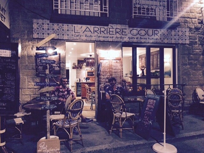 Façade arrière cour