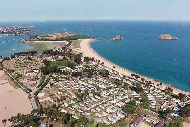 Camping Les Chevrets - Saint-Coulomb