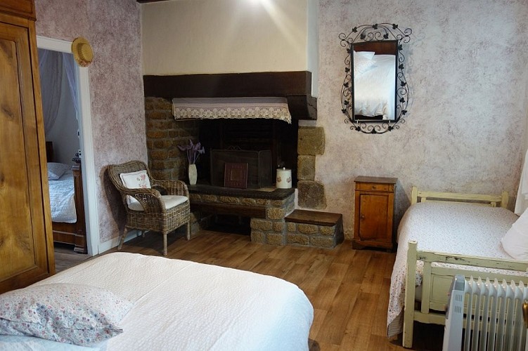 Chambre d'hôtes - La Ferme du Domaine - Broualan