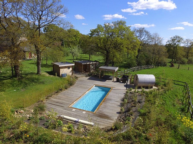 Manoir de Lalleu, gîtes et chambres d'hôtes à La Chappelle-Chaussée