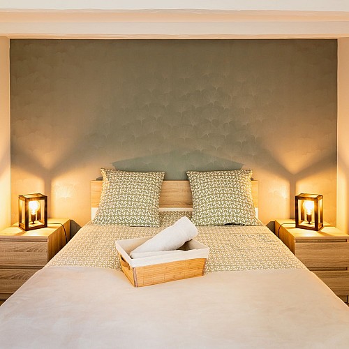 chambre coté cour-carré