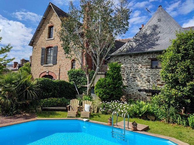 Val Couesnon_Le 1900_Maison d'hôtes et piscine