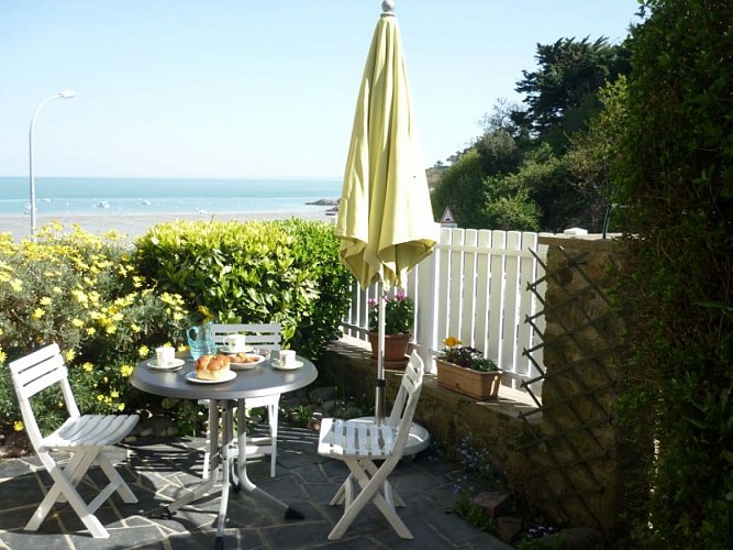 MORVAN - CANCALE terrasse, vue de mer