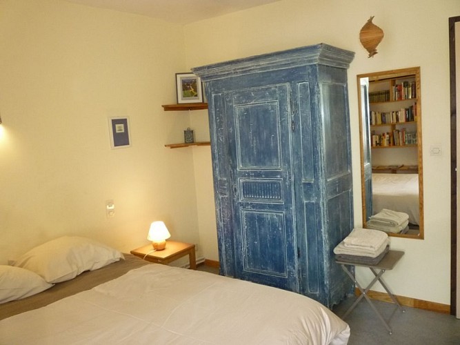 Terre Compagne - chambre a l'etage de la maison