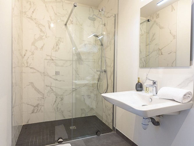 Salle de bains appart 1 Duhamel