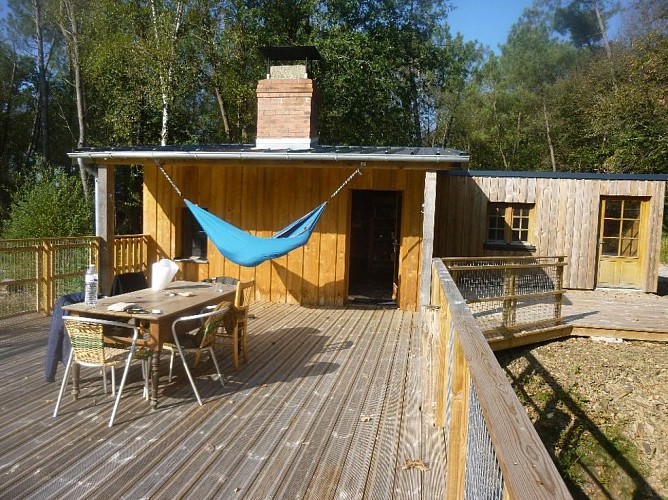Cabane-Bernoe-Domaine-des-Hayes-Maxent-Ext-04
