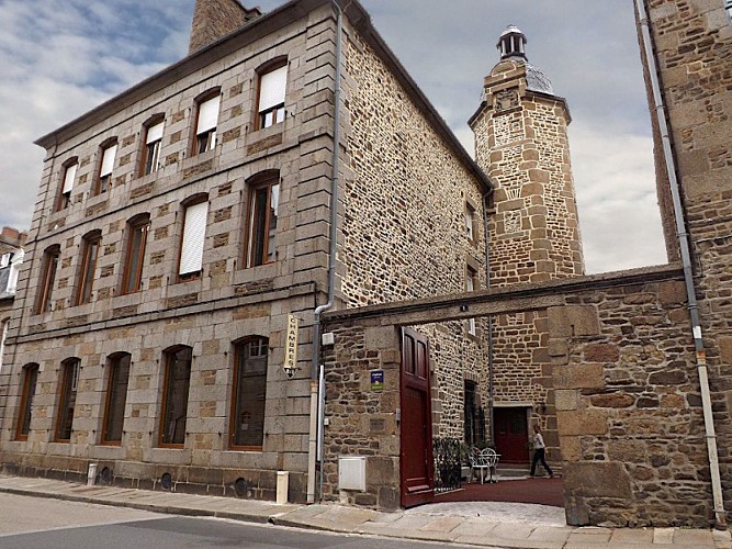 vue-d-ensemble-de-l-hotel v2