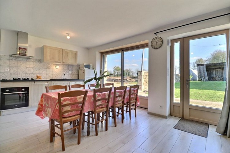 Gite Rocher Nid de Pie - Pièce de vie RDC 3 © Gite de France