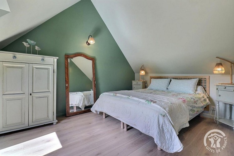 454567-10_35G16049_4128e75942fa4c811e035d99ec4b03e3