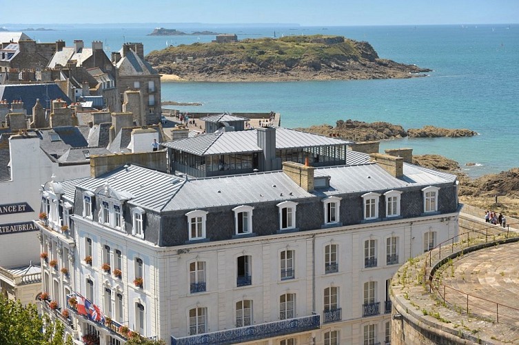 Hôtel- Le France Chateaubriand-Saint-Malo