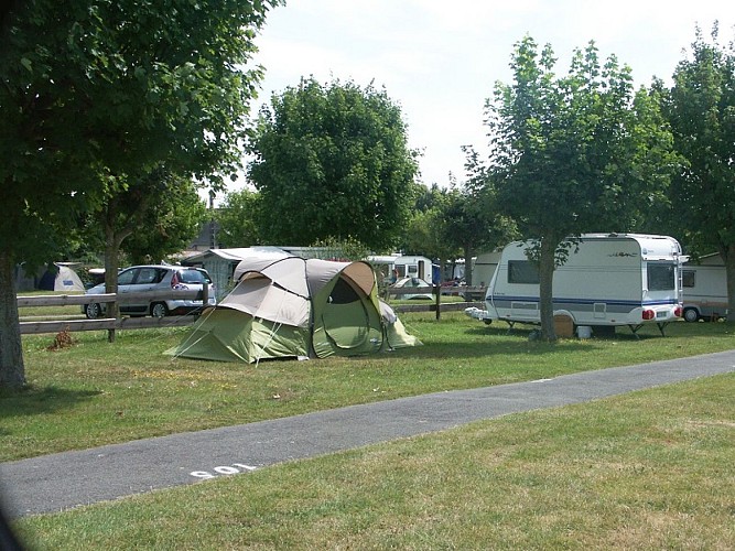 Camping municipal - tentes - Saint-Suliac