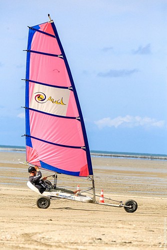 Avel char à Voile à Hirel
