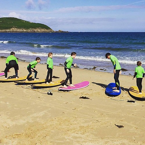 Émeraude Surf School Saint-Lunaire - Leçon de surf