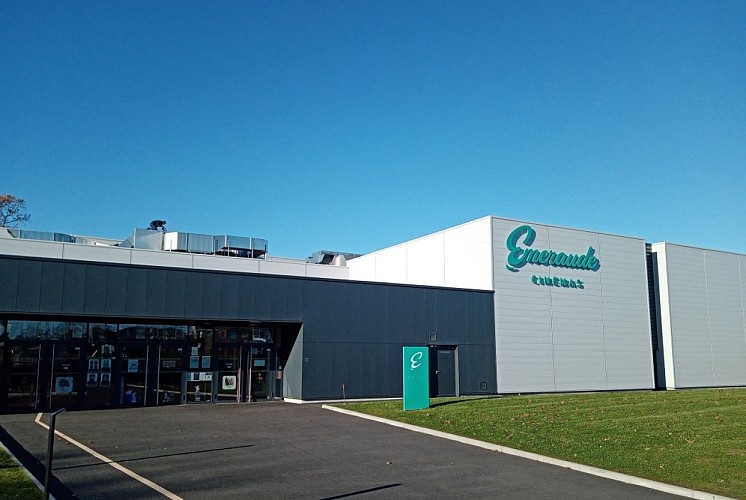 1 - Cinema La Richardais - photo brochure - Credit Emeraude Cinemas