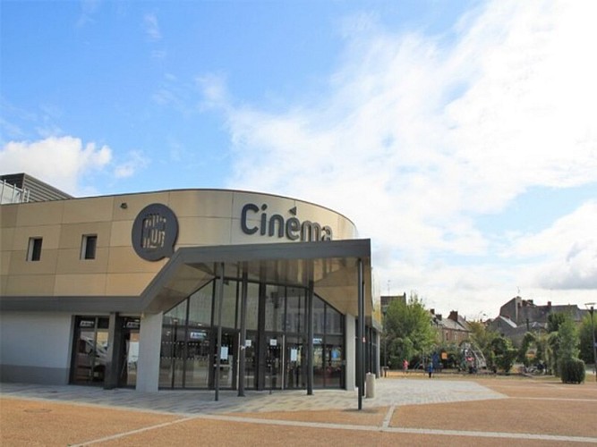 02_Facade_Le_Club___E._Padellec-20190813-130454[1]