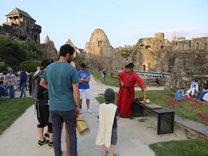 cours du chateau600px