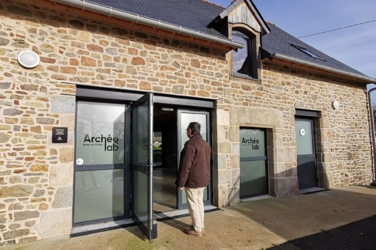 Entrée de l'Archéolab