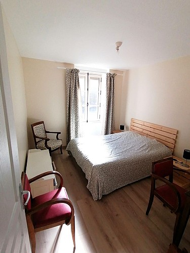 Meublé Beauregard - Fresnay-sur-Sarthe - chambre RDC