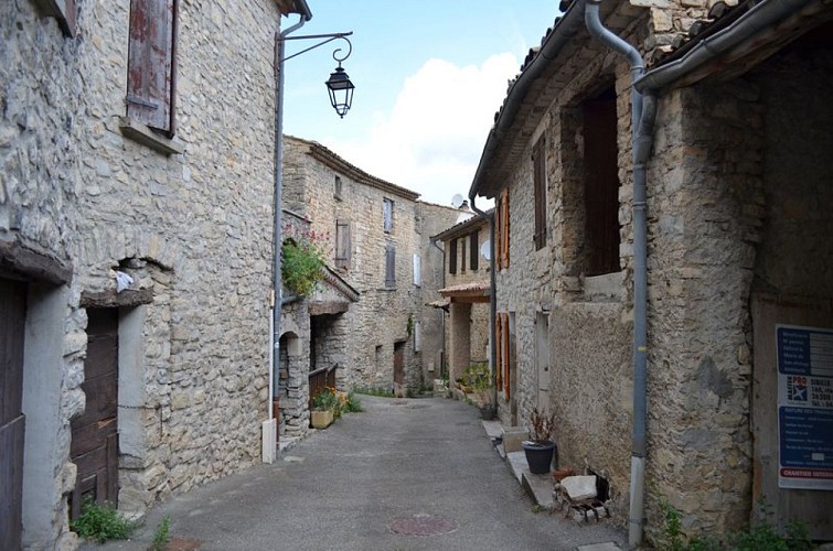 Dans les rues de Saint-Auban-sur-l'Ouvèze
