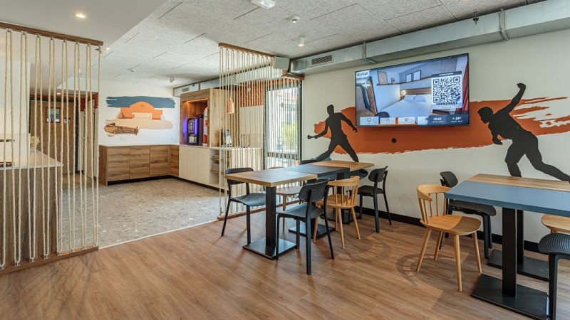 Kyriad_StPaulLesDax_22_petit déjeuner