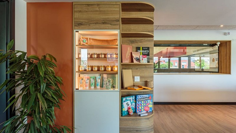 Kyriad_StPaulLesDax_20_réception