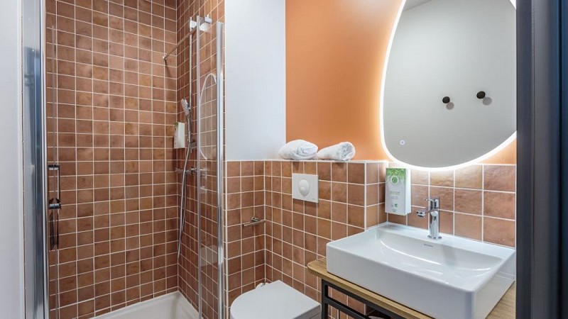 Kyriad_StPaulLesDax_29_Salle de bain
